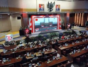 Suasana sidang istimewa DPRD Sumsel, mendengarkan pidato kenegaraan Presiden RI, Joko Widodo, Jumat (16/8/2024). Foto: IST