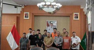 Sejumlah perwakilan ojek online mengadu ke Pj Walikota Palembang, A Damenta tentang besarnya pemotongan dana oleh operator, Selasa (27/8/2024). Foto: Sumselheadline/Pitria.