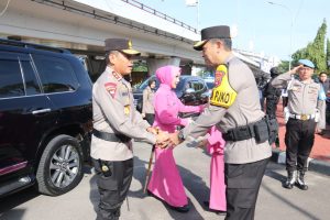 Irjen Andi Rian R Djajadi Sik MH secara resmi telah memegang tongkat komando pimpinan Polda Sumsel. Foto: Sumselheadline/Ela.