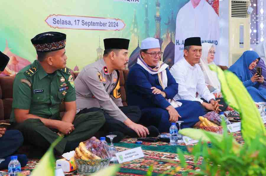 Sejumlah pejabat hadir pada peringatan Maulid Nabi Muhammad SAW dilaksanakan pada Selasa (17/9/2024) bertempat di Pendopoan Griya Bumi Serasan Sekate. Foto: Kominfo Muba.