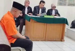 Agus Kurniawan, oknum polisi Polda Sumsel, divonis dua tahun penjara, Rabu (4/9/2024). Foto: Sumselheadline/Ela.