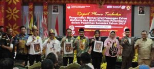 Paslon Walikota Palembang saat melakukan undian nomor urut di KPU Palembang. Foto: Sumselheadline/Pitria.