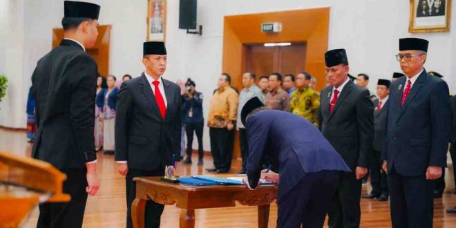 Irjen Pol A Rachmad Wibowo Sik, Kapolda Sumsel, dilantik sebagai Wakil Kepala BSSN RI, Jumat (20/9/2024). Foto: Dok Humas Polda Sumsel.