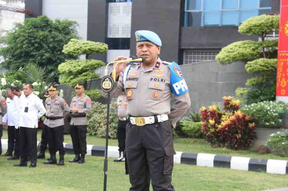 Karo Provoost Divisi Propam Polri Brigjen Pol Drs Sumarto Msi, Selasa (17/9/2024) hadir di Polda Sumsel memimpin apel personel Polda Sumsel. Foto: Sumselheadline/Ela.