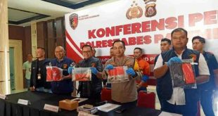 Dirreskrimum Polda Sumsel, Kombes Pol M Anwar Reksowidjojo SH SIk didampingi Kapolrestabes Palembang, Kombes Pol Dr Harryo Sugihhartono, saat press release, Selasa (10/9/2024). Foto: Sumselheadline/Ela.