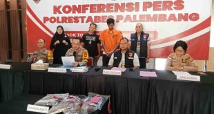 Setelah sempat menjadi TO (target operasi), Adi ditangkap petugas Buser Polsek SU II, Palembang. Foto: Sumselheadline/Ela.