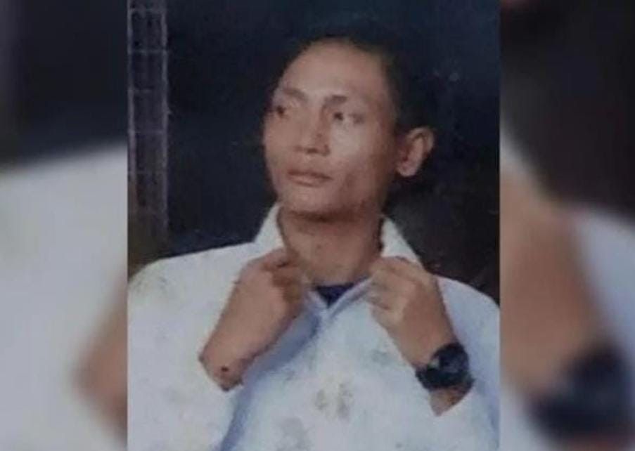 Ade, pelaku begal yang meresahkan di Palembang, menyerahkan diri ke Polrestabes Palembang, Senin (28/10/2024). Foto: Sumselheadline/Ela.