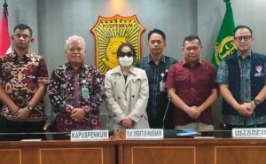 Alnaura, selebrgam Palembang, yang ditangkap di Jepang. Foto: Dok Kejagung.