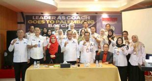 Sekretaris Daerah (Sekda) Provinsi Sumatera Selatan (Sumsel) Drs H Edward Candra MH, membuka Leader As Coach Goes to Palembang Batch 3 di Swarna Dwipa HItel, Rabu (30/10/2024). Foto: Humas Pemprov Sumsel.
