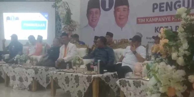 Cagub Sumsel, Herman Deru saat meresmikan Tim Kemenangan Kota (TKK) HDCU Kota Prabumulih, Rabu (16/10/2024). Foto: Tim HDCU.