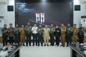 Pj Walilkota Palembang, A Damenta saat silaturrahim dengan jajaran Kodam II Sriwijaya. Foto: Kominfo Palembang.