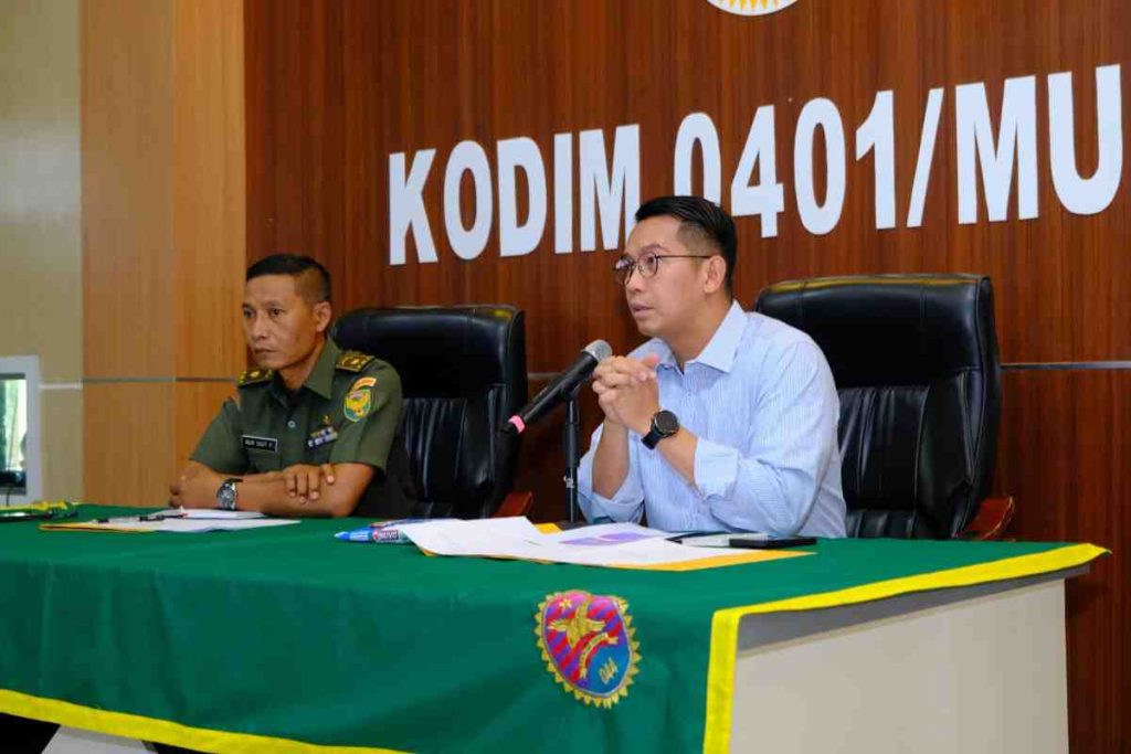 Kepala Dinas Pemuda Olahraga dan Pariwisata Muba Muhammad Fariz menjelaskan tentang rencana Muba RUN 10K, Rabu (16/10/2024). Foto: Kominfo Muba.