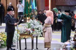 Dwi Septaria dari Partai Gerindra Daerah Pemilihan Sumsel VI, Senin (14/10/2024) menyusul dilantik menjadi anggota DPRD Sumsel periode 2024-2029. Foto: Humas Pemprov Sumsel.