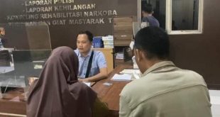 Rahma Farahaji (21) melaporkan kasus hilang motor ke Polrestabes Palembang, Minggu (27/10/2024). Foto: Sumselheadline/Ela.