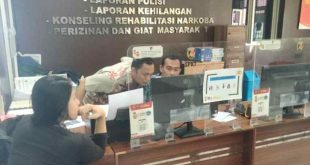 wanita cantik bernama Tazia Savira (24) ini malah menjadi korban penipuan, dengan modus dapat hadiah. Foto: Sumselheadline/Ela.