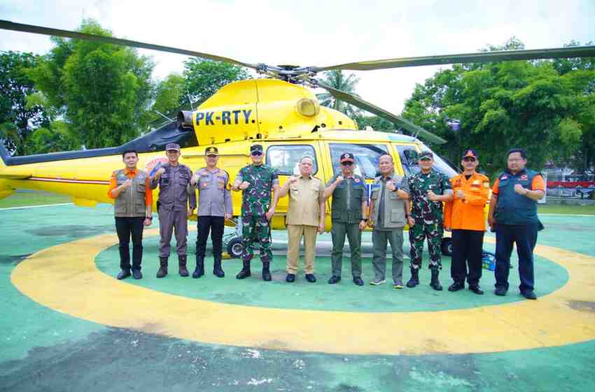 Pj Bupati Muba, Sandi Fahlepi mendampingi Deputi Bidang Penanganan Darurat Badan Nasional Penanggulangan Bencana, Mayjen TNI Lukmansyah kunker ke Muba, Selasa (1/10/2024). Foto: Kominfo Muba.