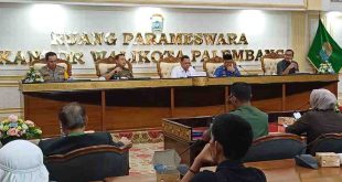 Suasana rapat perwakilan pedagang Pasar 16 Ilir Palembang dengan pejabat terkait. Foto: Dok Sumselheadline.