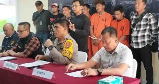 Tiga pelaku perampok minimarket di Pemukutan ditangkap polisi, Selasa (22/10/2024). Foto: Sumselheadline/Ela.