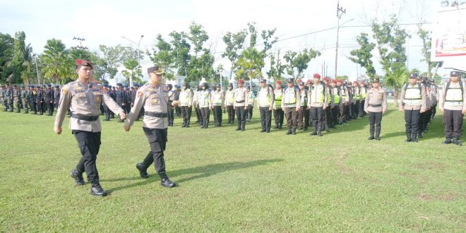 Suasana apel Pergeseran Pasukan (Serpas) Polres Muba untuk pengamanan Tempat Pemungutan Suara (TPS) pada Pemilihan Kepala Daerah (Pilkada) tahun 2024, Senin (25/11/2024). Foto: Kominfo Muba.