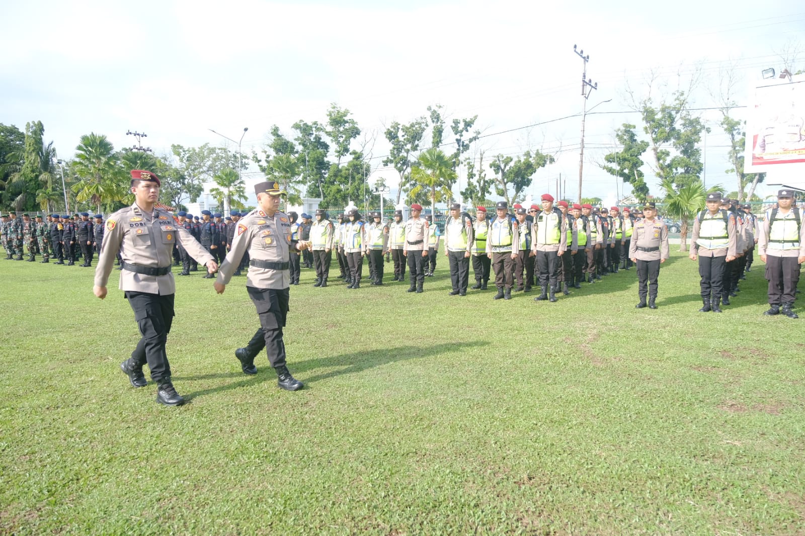 Suasana apel Pergeseran Pasukan (Serpas) Polres Muba untuk pengamanan Tempat Pemungutan Suara (TPS) pada Pemilihan Kepala Daerah (Pilkada) tahun 2024, Senin (25/11/2024). Foto: Kominfo Muba.