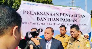Pj Bupati Muba, Sandi Fahlepi saat diwawancarai wartawan. Foto: Dok Kominfo Muba.