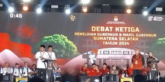 Panggung debat Cagub Sumsel, Kamis (21/11/2024) malam. Foto: Tim HDCU.