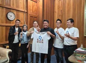 Anggota Gibran Center yang bersilaturrahim ke Cagub Herman Deru. Foto: Tim HD