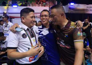 Kombes Pol Achmad Gusti Hartono Official bersama Team Bola Voli Lavani Navy 2024. Foto: Dok Pribadi.