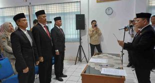 Tiga pimpinan Perumda Pasar Palembang Jaya dilantik, Selasa (26/11/2024). Foto: Sumselheadline/Pitria.