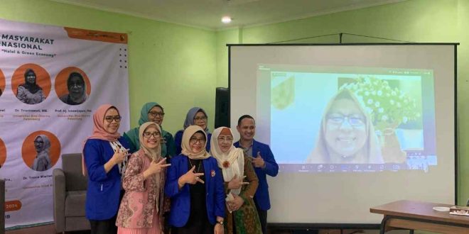 Prodi Manajemen S1 Universitas Bina Darma melakukan kegiatan Pengabdian masyarakat kolaboratif Internasional dengan Universitas Islam Bandung dan INTI I Internasional Malaysia. Kegiatan ini berlangsung di Provinsi Jawa Barat.
