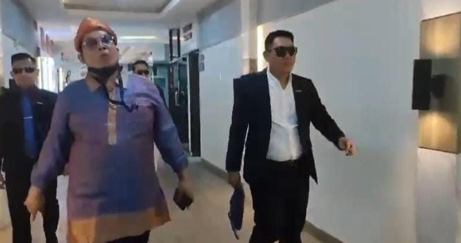 A Rilo Budiman, SH, kuasa hukum Ratu Dewa dari Tim hukum SAKAHIRA Law Firm. Foto: Sumselheadline/Ela.