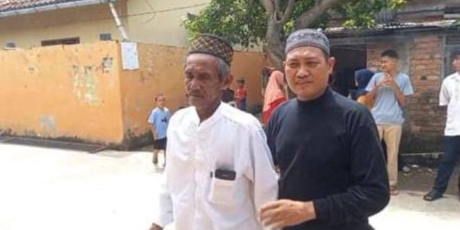 M Yusuf, orangtua remaja putri yang tewas diracuni kakak iparnya sendiri, Jumat (20/12/2024). Foto: Sumselheadline/Ela.