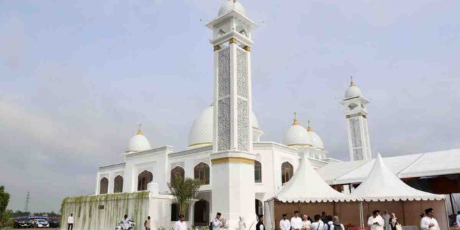 Masjid Al-Abduh yang didirikan oleh Kapolda Riau Irjen. Pol. Mohammad Iqbal, S.I.K., MH yang berlokasi di Jl. Sunama No 01, RT 16, Kelurahan Sukamulya, Kecamatan Sematang Borang Palembang, Sabtu (21/12/2024). Foto: Humas Pem,prov Sumsel.