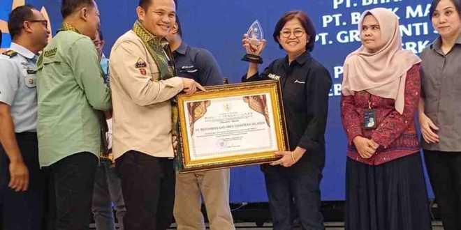Pj Walikota Palembang di sela acara Pemberian Penghargaan kepada Wajib Pajak PBB, di The Zuri, Senin (12/12/2024). Foto: Sumselheadline/Pitria.