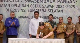 Pj Gubernur Sumsel, Eelen Setiadi rapat bersama  Wakil Menteri Pertanian(Wamentan) Republik Indonesia (RI) Sudaryono, Selasa (3/12/2024). Foto: Humas Pemprov Sumsel.