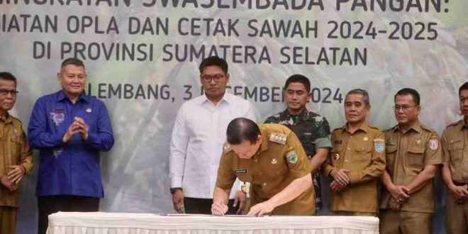 Pj Gubernur Sumsel, Eelen Setiadi rapat bersama  Wakil Menteri Pertanian(Wamentan) Republik Indonesia (RI) Sudaryono, Selasa (3/12/2024). Foto: Humas Pemprov Sumsel.