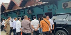 Polisi yang melakukan penyidikan di Diskotek DA, yang beberapa waktu lalu ada kericuhan pengunjung. Foto: Dok Polisi.