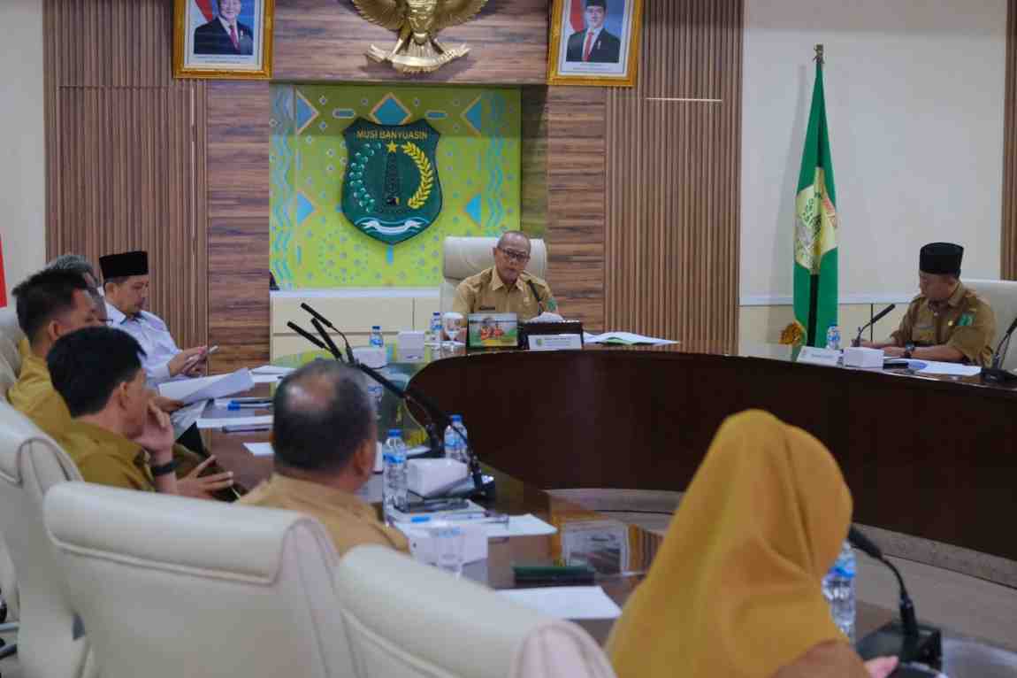 Suasana rapat persiapan STQH dan Israk Mikraj di Pemkab Muba, Senin (20/1/2025). Foto: Kominfo Muba.