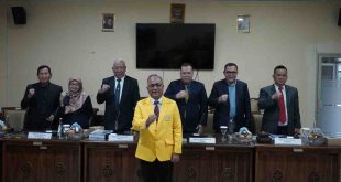 Apriyadi, usai ujian akhir disertasi (tertutup) pada Program Studi Doktor Administrasi Publik FISIP Universitas Sriwijaya (Unsri), Kamis (23/1/2024) di Kampus Doktoral FISIP Unsri Bukit Palembang, Selasa (23/1/2025). Foto: Kominfo Muba.