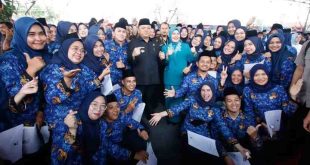 Para honorer bersama Pj Bupati, Sandi Fahlepi. Foto: Dok Kominfo Muba.