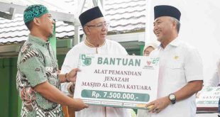 Sekda Muba, Apriyadi bersama Penjabat Ketua Baznas Sumsel, Kiagus Aminuddin Fauzie. Foto: Kominfo Muba.