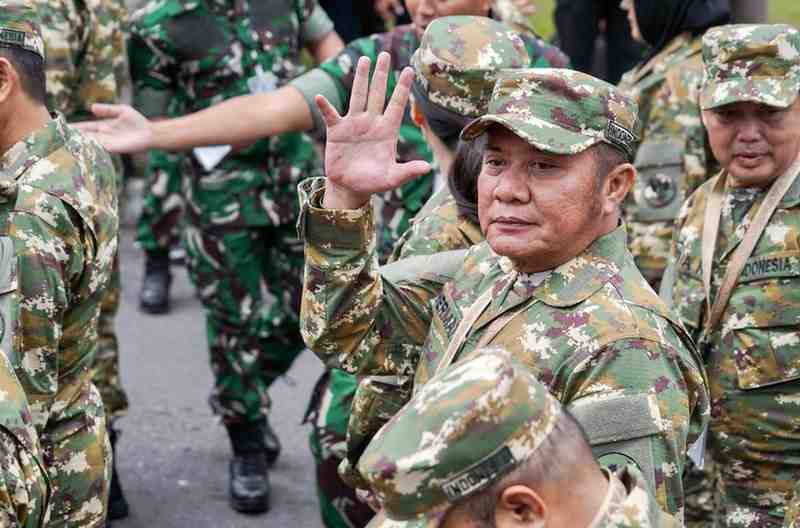 Gubernur Sumsel, Herman Deru diantara para kepala daerah yang mengikuti retret di Magelang, Jumat (21/2/2025). Foto: Humas Pemprov Sumsel.
