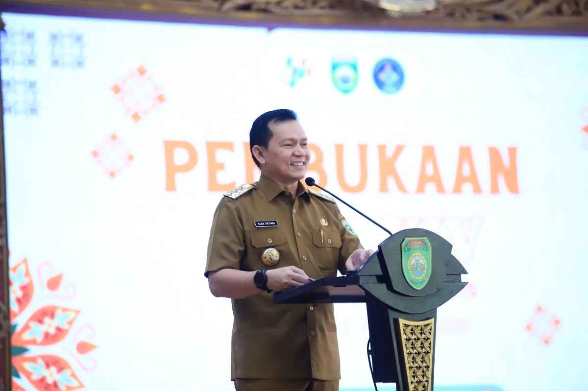 Penjabat Gubernur Sumatera Selatan, Elen Setiadi saat membuka Praktek Kerja Lapangan (PKL) LXIV Politeknik Statistika STIS bertempat di Griya Agung Palembang, Selasa (11/2/2025). Foto: Humas Pemprov Sumsel.