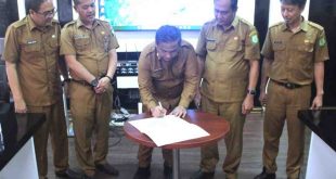 Panandatanganan fakta integritas oleh para pejabat di Dinas Kominfo Muba, Selasa (11/2/2025). Foto: Kominfo Muba.