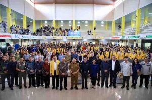 Pj Gubernur Sumsel, Eelen Setiadi dan Presiden Direktur PT. Freeport Indonesia, Tony Wenas jelang memberi kuliah umum tentang pertambangan di Unsri, Inderalaya, Senin (3/2/2025) siang. 