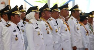 Gubernur Sumsel, Herman Deru saat bersama ribuan kepala daerah lainnya dilantik Presiden RI Prabowo Subianto, Kamis (20/2/2025) pagi. Foto: Humas {Pemprov SUmsel.