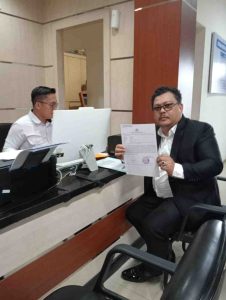 Ketua Lembaga Konsultan Bantuan Penegakan Hukum (LKBPH) PWI Sumsel, Dicky Irawan SH melaporkan Zulmansyah Sakedang ke SPKT Polda Sumsel, Kamis (27/2/2025). Foto: Sumselheadline/Ela.