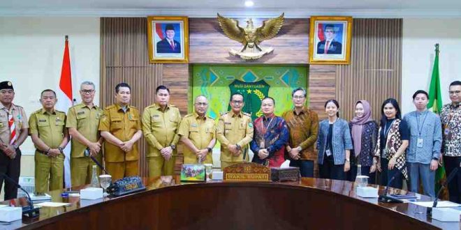 Wabup Muba, Rohman dan jajaran bersama tim BPK Perwakilan Sumsel, Selasa (25/2/2025). Foto: Kominfo Muba.