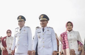 Bupati Muba, M Toha dan istri, bersama Wabup Rohman dan istri. Foto: Kominfo Muba.