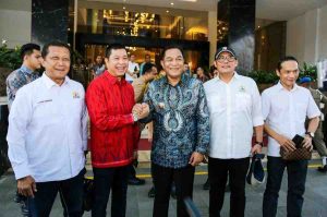 Bupati Muba, HM Toha bersama para pengursu GAPKI Sumsel, Kamis (20/3/2025). Foto: Kominfo Muba.